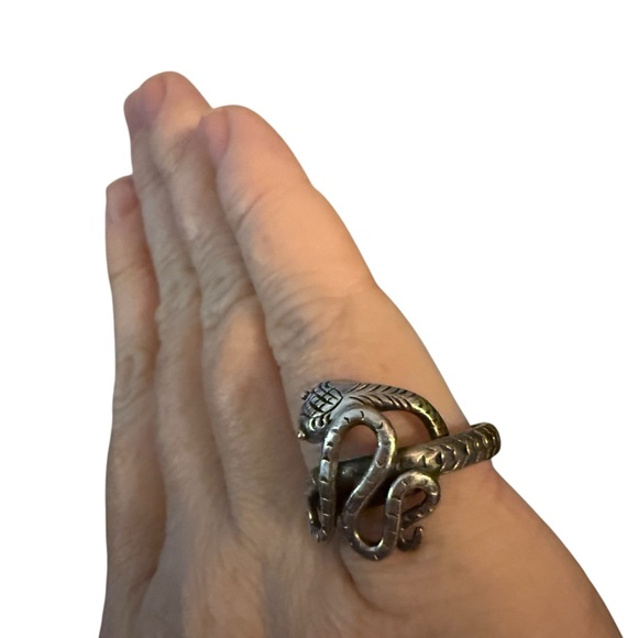 Sterling Silver 925 Snake Ring – Size 7 - Coiled Cobra Design - Picture 9 of 11